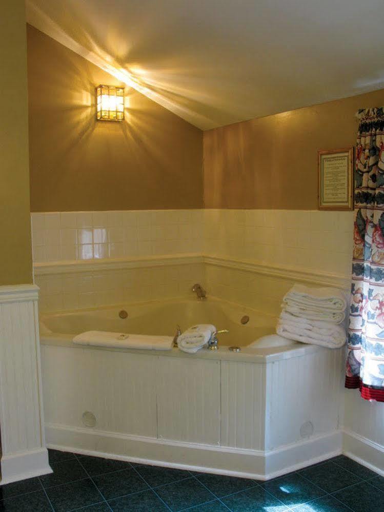 County Clare Inn Milwaukee Dış mekan fotoğraf